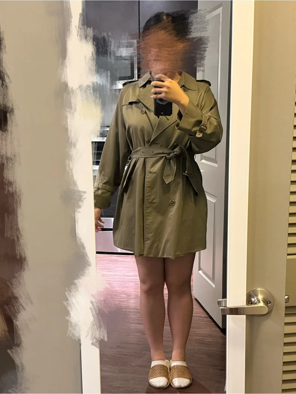 Burberry army green Women's Trench Coat with Belt - Picture 4 of 5